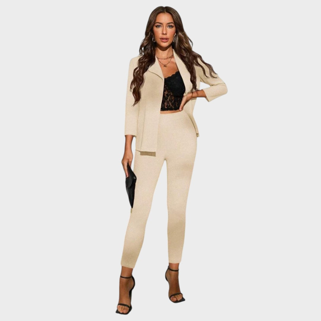 Соня – Елегантен Офисен Костюм