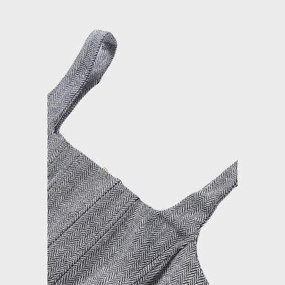 Каролина – Мощен Триделен Костюм