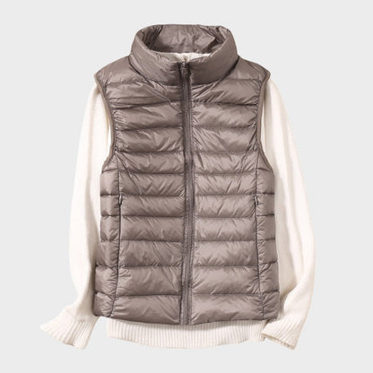 Станка - Лек пухен елек с плетен дизайн