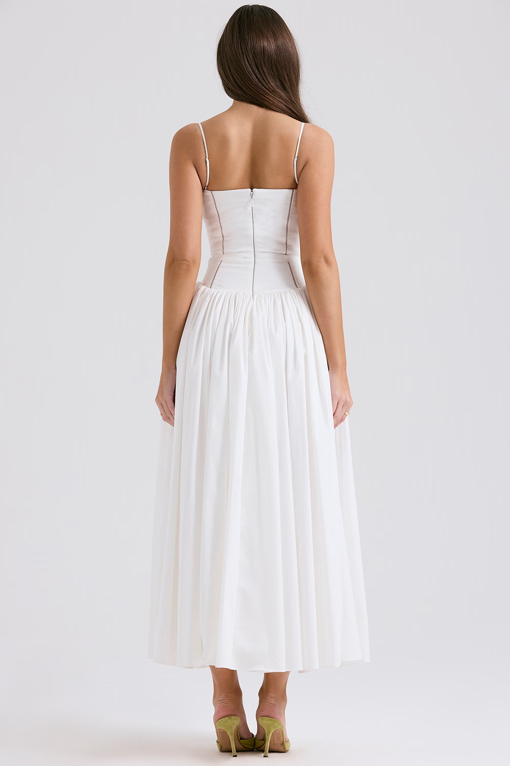 Макси рокля с тънки презрамки и цветен десен