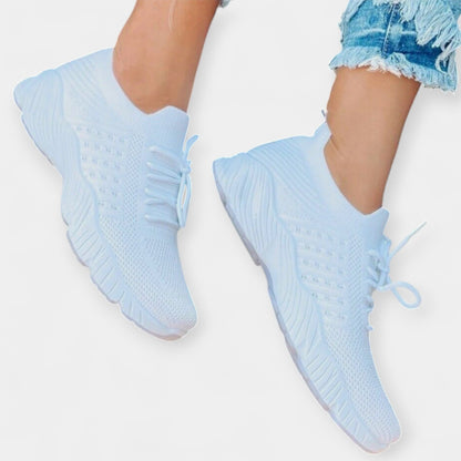 Спортни обувки с удобство