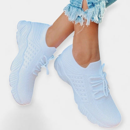 Спортни обувки с удобство