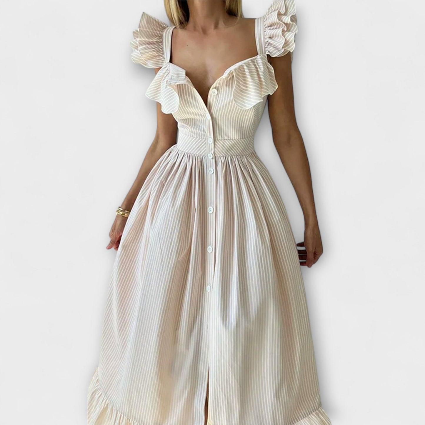 Рокля с набръчкани детайли