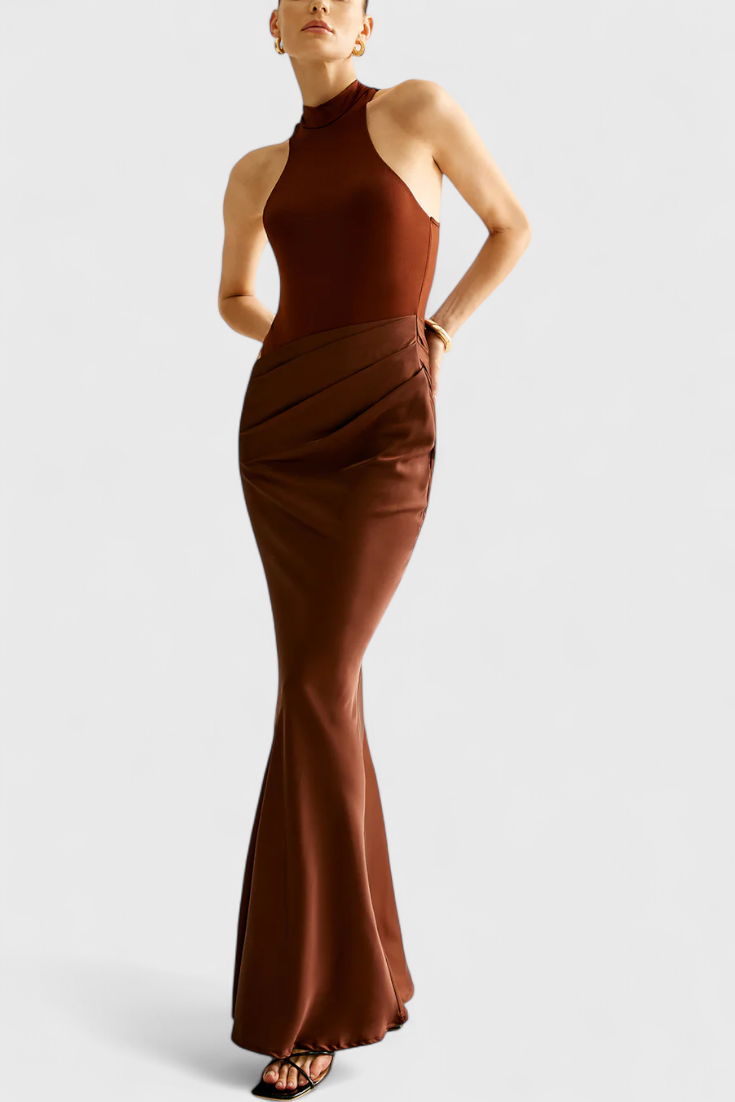 Леона Макси Рокля с Тънък Топ Стил и Издължена Силуета