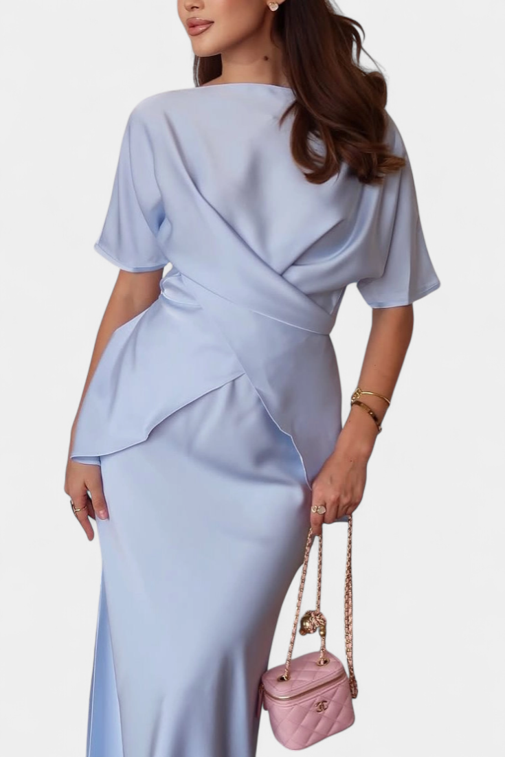 Комплект Сара с Топ с Прекръстени Презрамки и Лека Пола