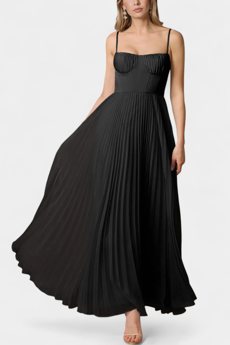 Нивес - Плисирана шифонена рокля с деколте във формата на сърце и оформен корсет