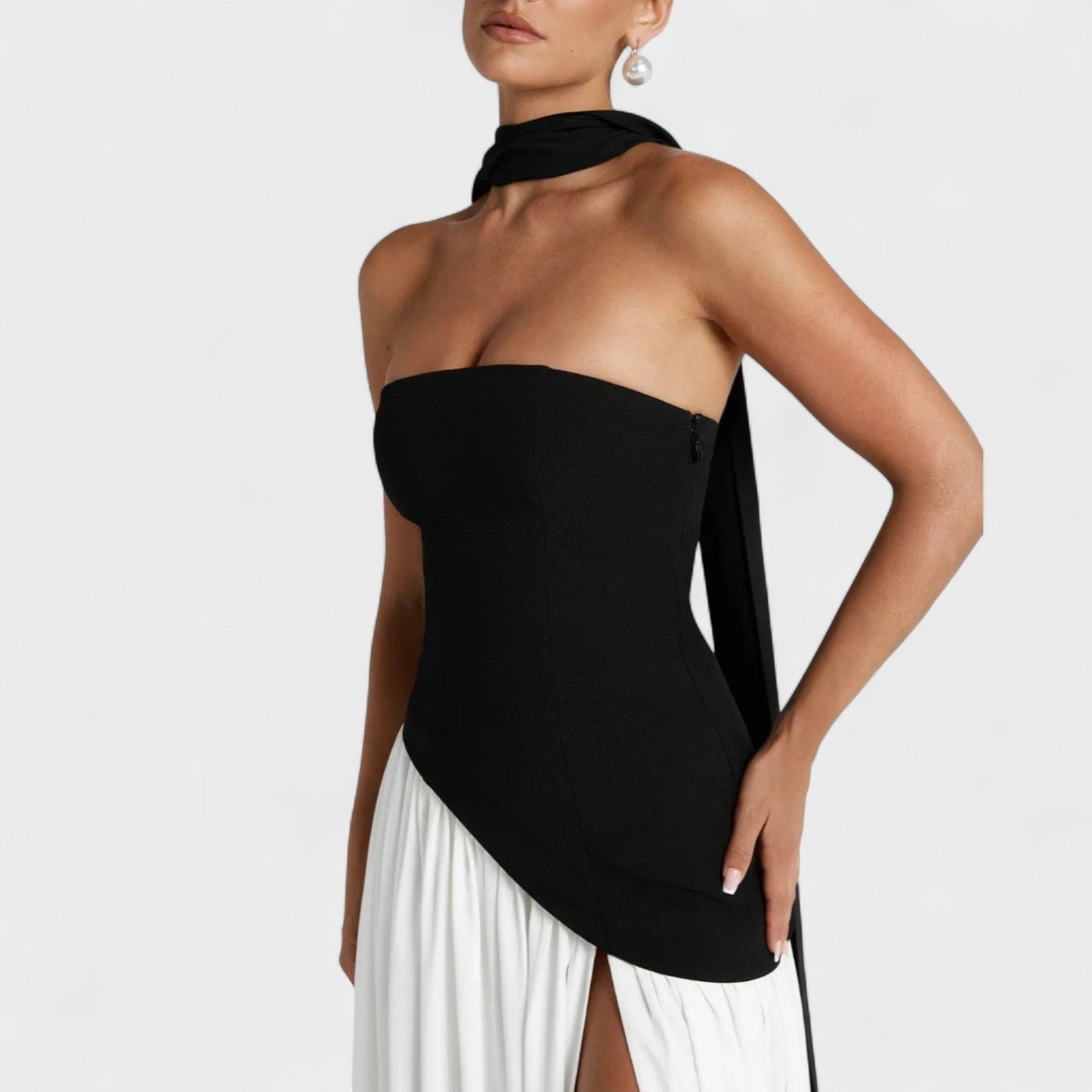 Леонор - Елегантна Гала Рокля